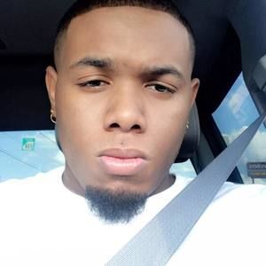 Meet your Posher, Devin